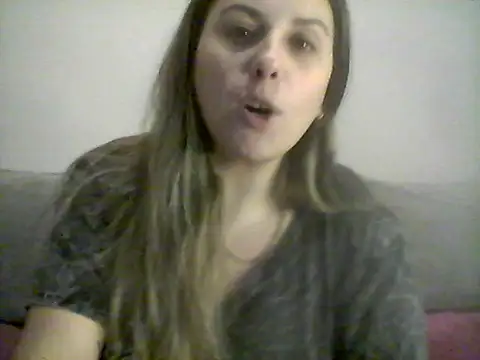 Snapshot of SoyMaraLuxe chatting on 04-07-26, 05:15 SoyMaraLuxe online show from 04-07-26, 05:15