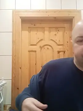 Snapshot of Luceriusbigass chatting on 02-12-25, 04:44 Luceriusbigass online show from 02-12-25, 04:44