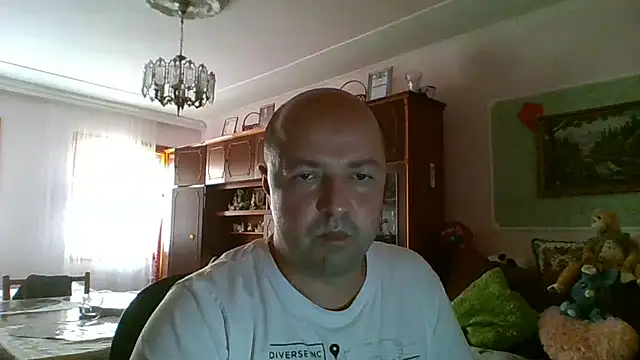 Snapshot of Luceriusbigass chatting on 06-30-26, 10:04 Luceriusbigass online show from 06-30-26, 10:04