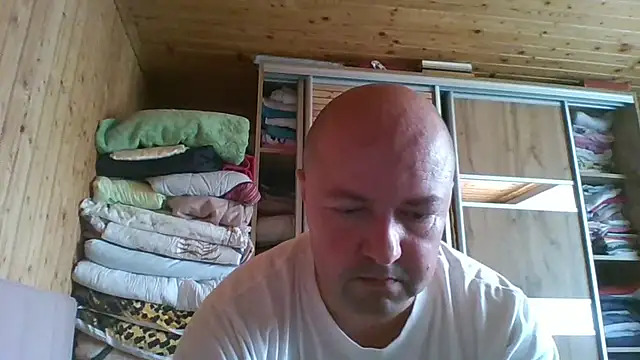 Snapshot of Luceriusbigass chatting on 06-21-26, 10:10 Luceriusbigass online show from 06-21-26, 10:10