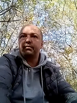 Snapshot of Luceriusbigass chatting on 10-21-25, 10:47 Luceriusbigass online show from 10-21-25, 10:47