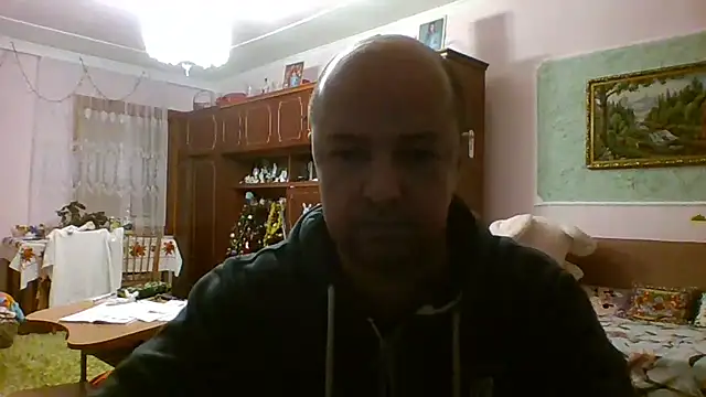 Luceriusbigass online show from 12-04-25, 05:56