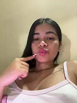 Snapshot of Kloe_zaf chatting on 07-12-26, 07:31 Kloe zaf online show from 07-12-26, 07:31