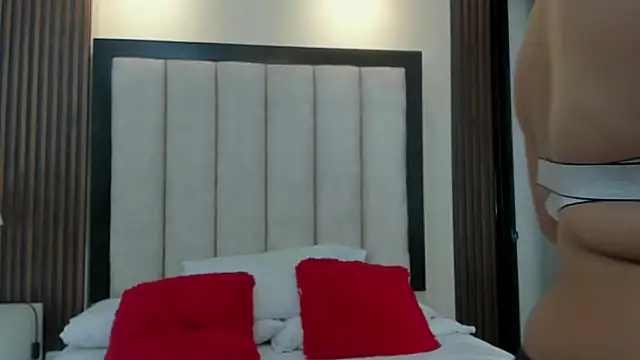 Lanna Roouse  online show from 04-08-26, 12:39