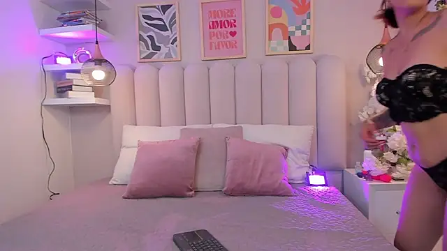 Victoria  lee online show from 04-15-26, 03:23