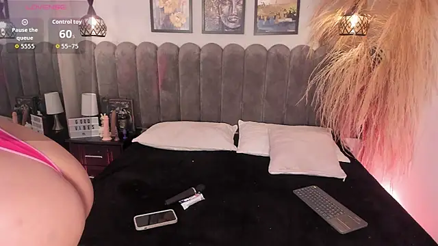 Victoria  lee online show from 05-16-26, 03:38
