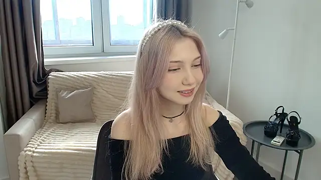 vielleee online show from 04-17-26, 02:36