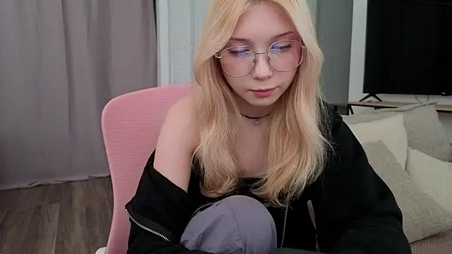 vielleee online show from 05-09-26, 03:54