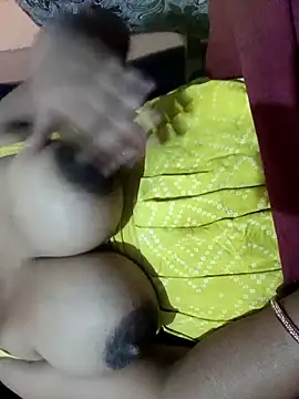 Snapshot of Siya88dev chatting on 04-09-26, 03:29 Siya88dev online show from 04-09-26, 03:29