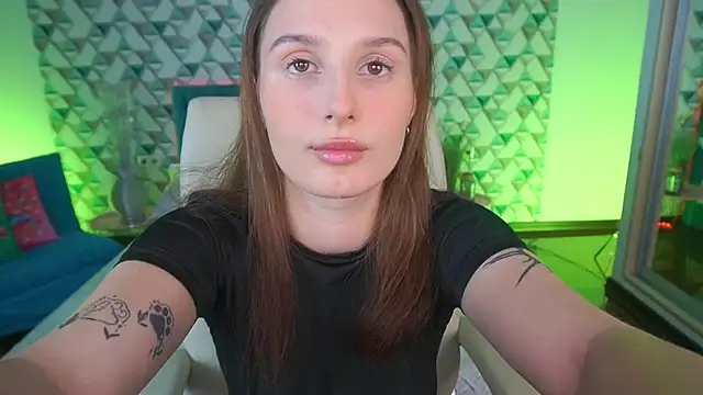Snapshot of VikVikLove chatting on 06-10-26, 07:59 VikVikLove online show from 06-10-26, 07:59