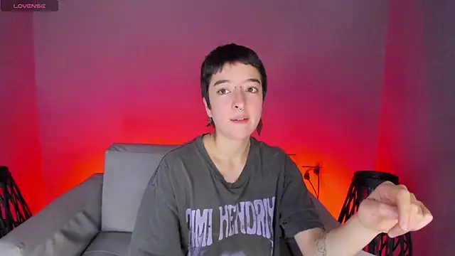 Snapshot of Atheena__ chatting on 06-22-26, 12:24 Atheena online show from 06-22-26, 12:24