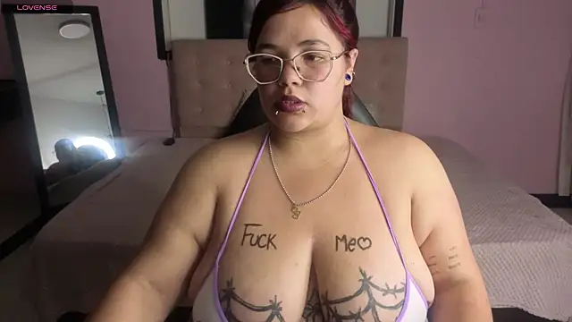 Sweet cat t online show from 05-06-26, 02:26