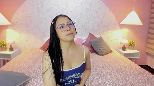 Leah Brm online show from 04-09-26, 12:33