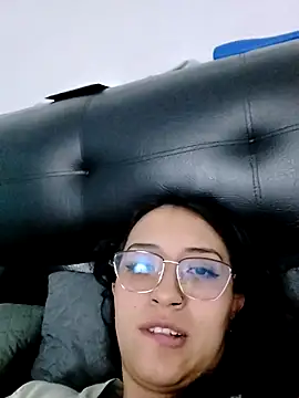 max and lilu2 online show from 05-03-26, 10:46