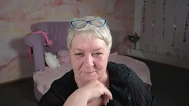 Poppy Pulse online show from 06-08-26, 06:03
