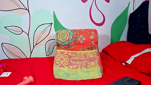 Rubi-Scarlet online show from 04-16-26, 09:39