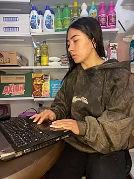 AMBERBUNNY  online show from 06-02-26, 10:59