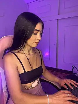 AMBERBUNNY  online show from 04-15-26, 07:58