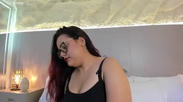 Snapshot of AlisonRoos chatting on 04-10-26, 04:19 AlisonRoos online show from 04-10-26, 04:19