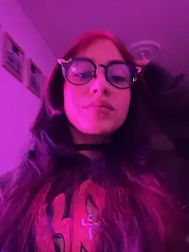 Snapshot of Kattze_ chatting on 06-12-26, 03:59 Kattze online show from 06-12-26, 03:59