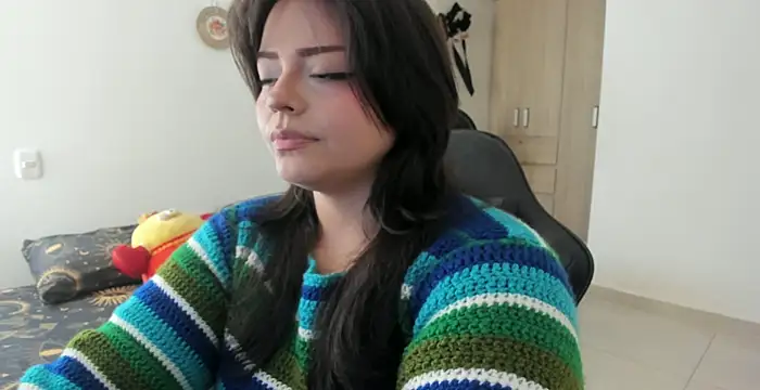  iamrousie  online show from 05-13-26, 02:02