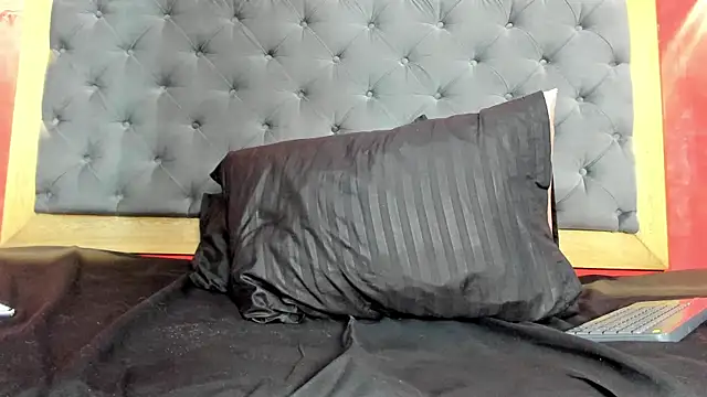 Snapshot of RosyRoos chatting on 07-07-26, 06:55 RosyRoos online show from 07-07-26, 06:55