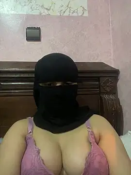 Snapshot of Arabe_Talent chatting on 05-23-26, 12:09 Arabe Talent online show from 05-23-26, 12:09