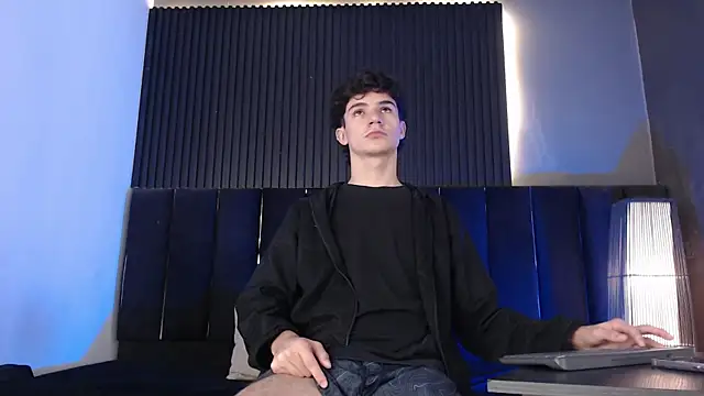 Logan Steel online show from 05-29-26, 05:13