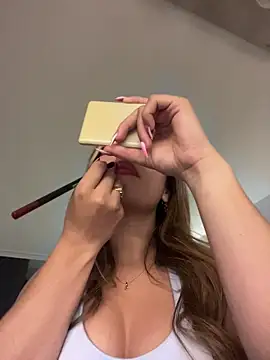 AmyRusso online show from 05-23-26, 05:06