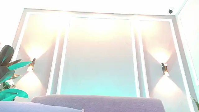 milurousse online show from 04-12-26, 07:28