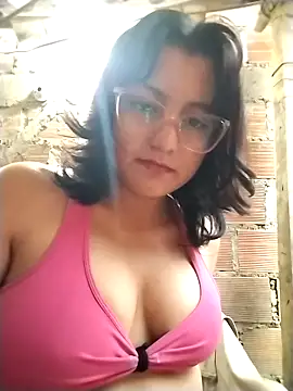 Snapshot of sienna_elara chatting on 04-28-26, 10:52 sienna elara online show from 04-28-26, 10:52