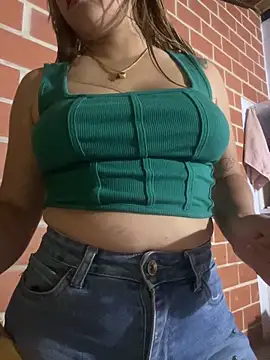 jade06  online show from 04-30-26, 01:34