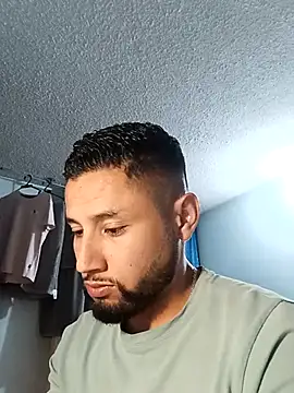 Snapshot of DiegoDass chatting on 04-08-26, 04:03 DiegoDass online show from 04-08-26, 04:03