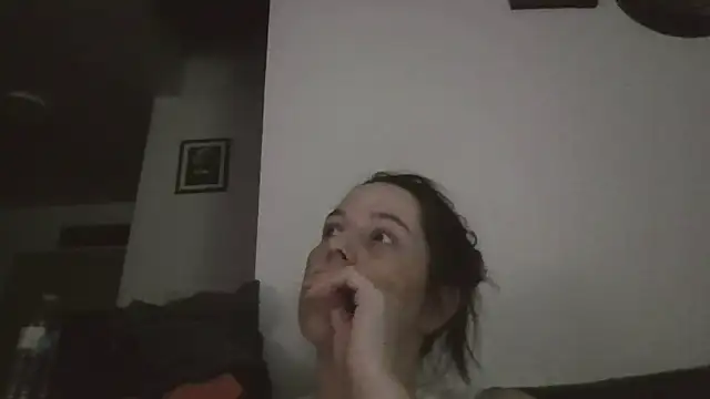 lily1982 online show from 04-28-26, 02:27