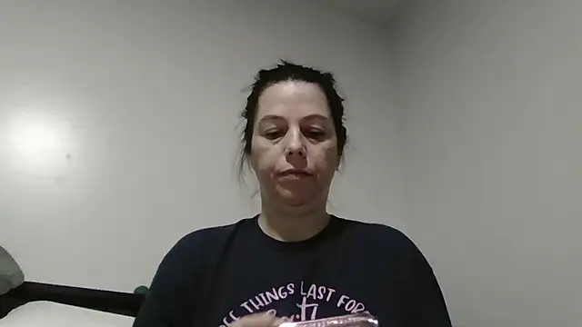 lily1982 online show from 05-04-26, 04:32