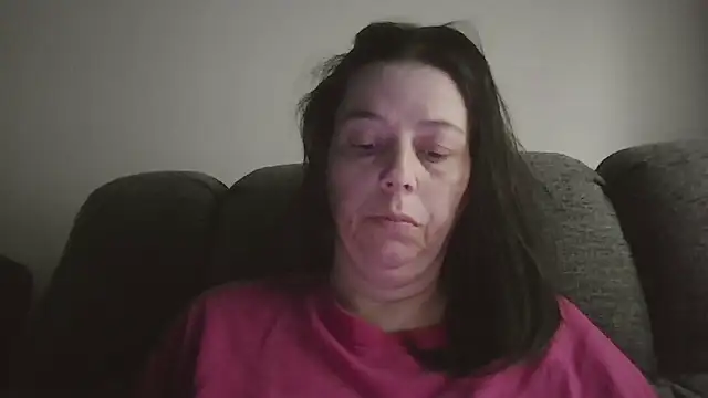lily1982 online show from 04-25-26, 03:53