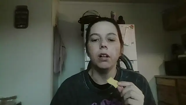 lily1982 online show from 05-05-26, 08:12