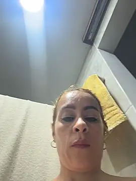 Natigoonzalez online show from 05-13-26, 02:07
