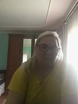 AureliaSky598 online show from 05-24-26, 10:37