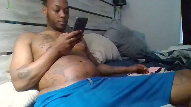 Snapshot of zdaddymm chatting on 04-13-26, 10:25 zdaddymm online show from 04-13-26, 10:25