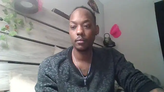 Snapshot of zdaddymm chatting on 05-10-26, 01:04 zdaddymm online show from 05-10-26, 01:04