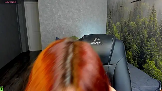 Lessi Panic online show from 05-08-26, 01:31