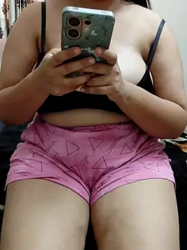 Aysha 69 online show from 05-20-26, 12:02