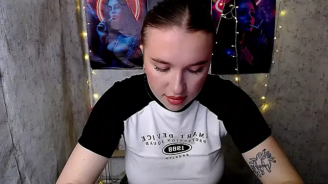 KassiaRayne  online show from 05-05-26, 06:27