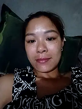 Snapshot of mia0033 chatting on 04-19-26, 06:21 mia0033 online show from 04-19-26, 06:21