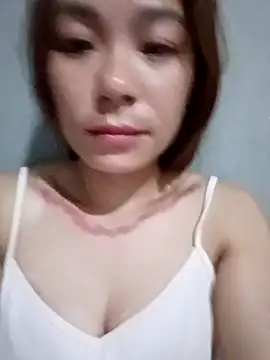 Snapshot of mia0033 chatting on 05-15-26, 10:08 mia0033 online show from 05-15-26, 10:08