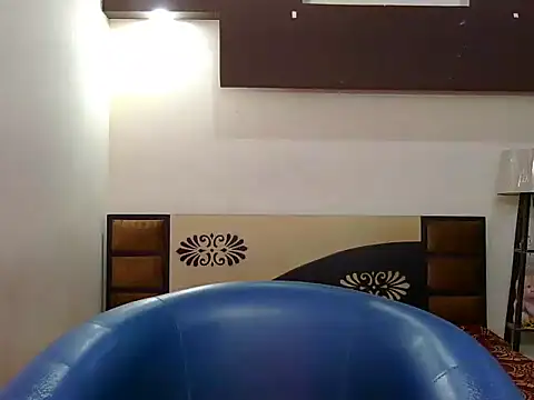 Snapshot of Bold-Ankita chatting on 06-17-26, 05:18 Bold-Ankita online show from 06-17-26, 05:18