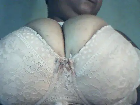 megaboobsqueen online show from 05-10-26, 02:19