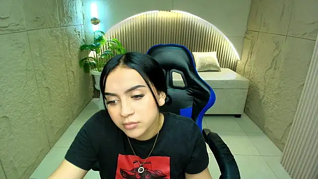 mel r online show from 04-18-26, 03:09