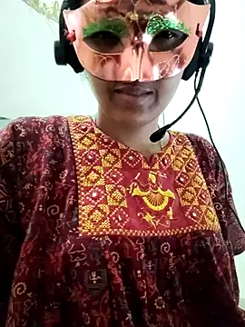 Charming-Cherry online show from 04-11-26, 03:25